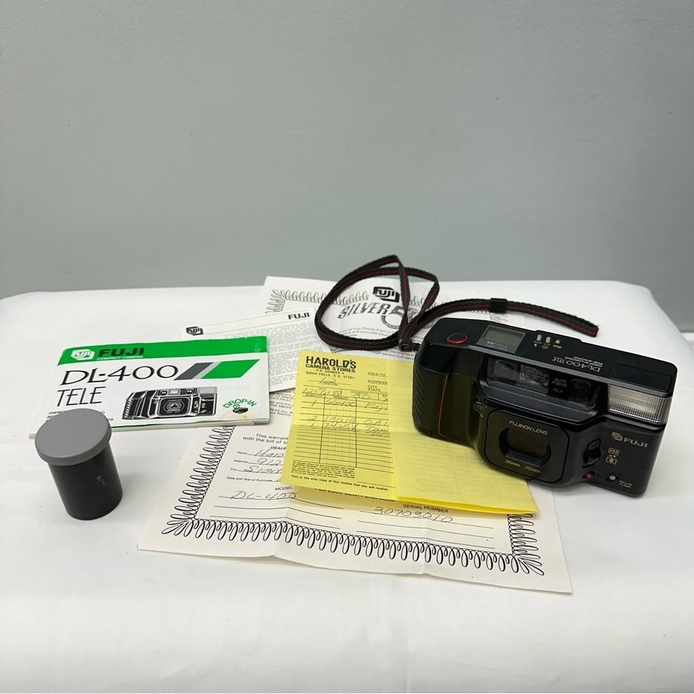 vintage Fuji DL-400 tele 35mm camera.  instruction manual, kodak film‎